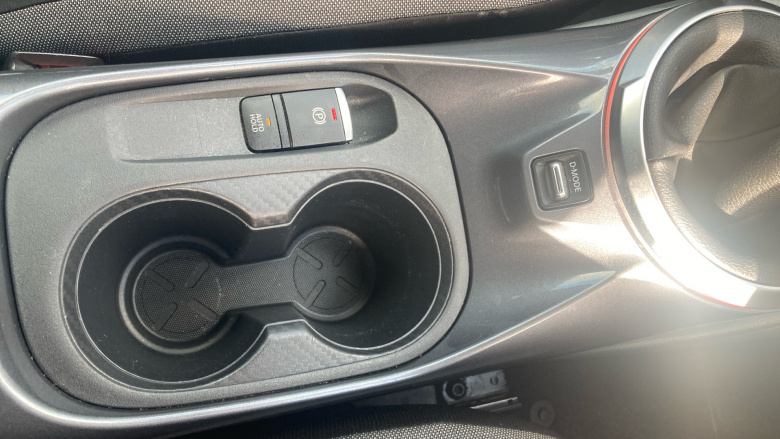 Nissan Juke 1.0 DiG-T N-Connecta 5dr Petrol Hatchback